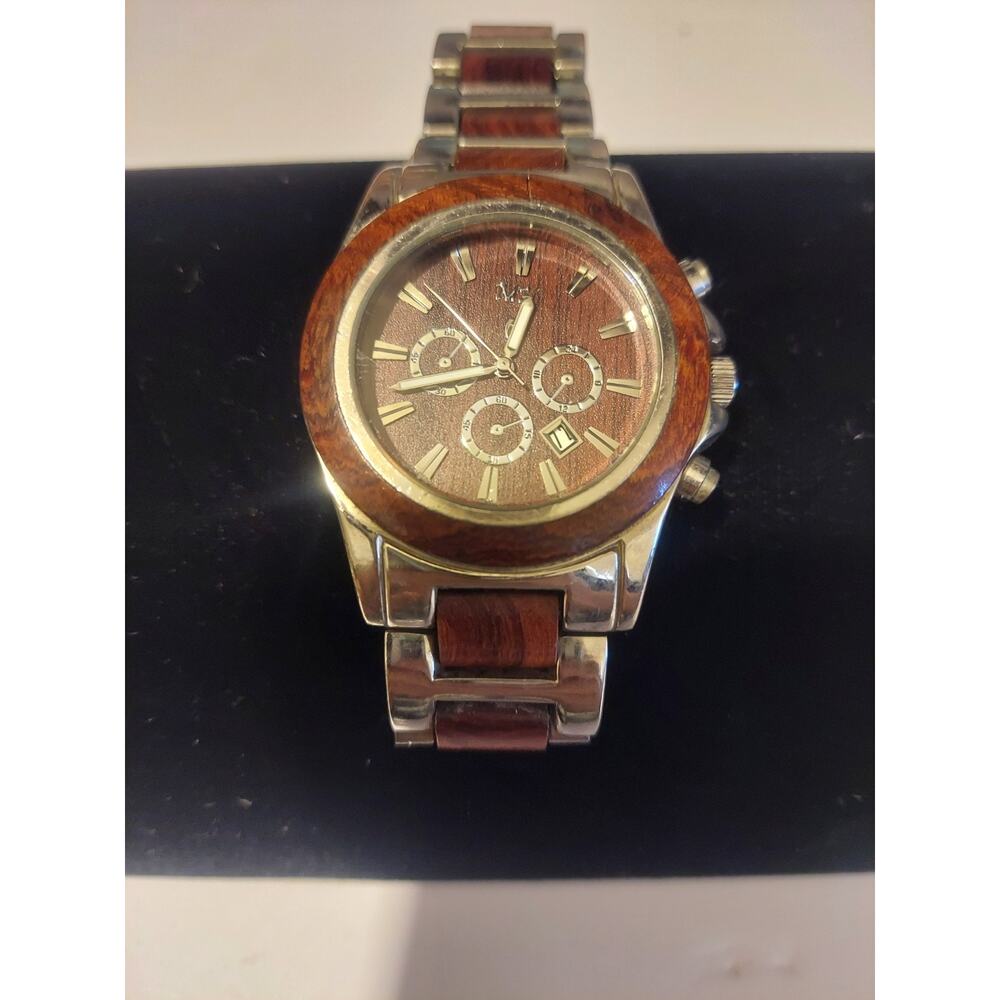 Makani Hawaii Koa Wood Watch Excellent Working Condition
